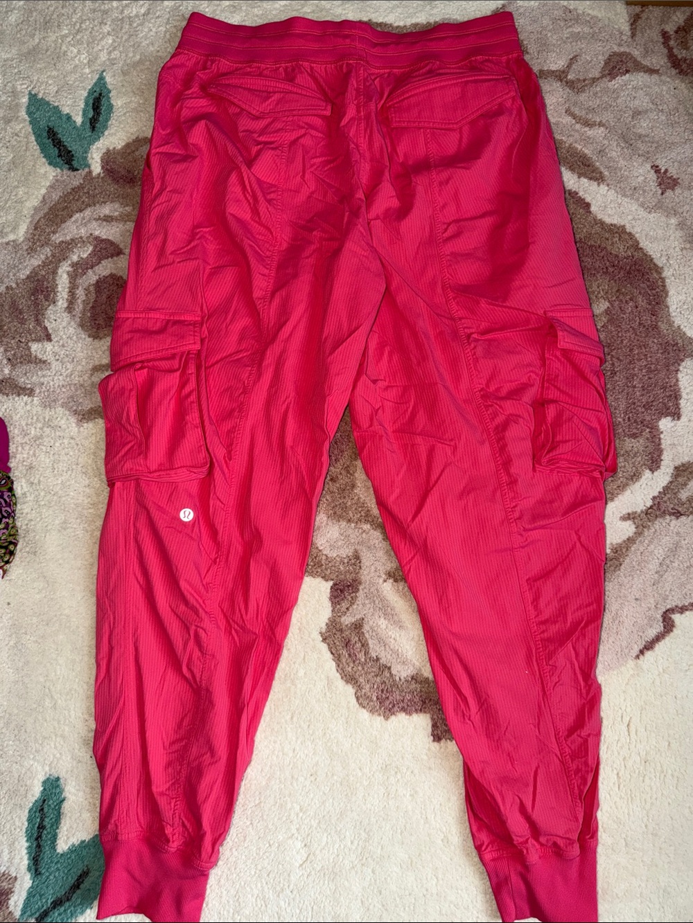 lululemon athletica Dance Studio Relaxed-Fit Mid-Rise Cargo Jogger - Picture 12 of 14